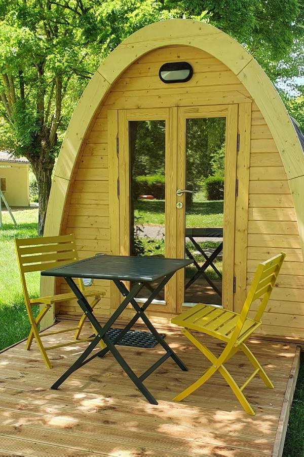 Cabane 2/3 Pers Au Camping Les Patis Nazelles-Negron Exterior photo